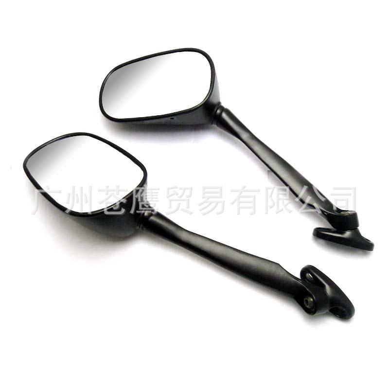 Vista-posterior-de-la-motocicl