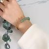 Viento Ins Europeo y Americano Red Niche Cadena Acero de Titanio Chapado Oro de 18K Verde Natural Roca Volcánica Dongling Pulsera de Cadena
