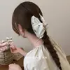 Presilha de cabelo listrada suave estilo coreano para mulheres, acabamento elegante em renda, adequada para prender o cabelo na parte de trás da cabeça, presilha tipo tubarão para penteado semi-preso