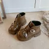Botas Martin Infantis com Plush Segunda Camada de Algodão 2026 Outono/Inverno Novo Estilo Botas Curtas Quentes para Meninas Botas Estilosas de Princesa Botas para Meninos
