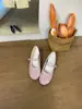 Versión que Aumenta la Altura Interior~Bailarinas Retro con Tachuelas para Mujer, Primavera y Otoño, con una Sola Correa de Hebilla y Diseño Mary Jane Bajo
