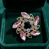 Broche Corona de Strass Ojo de Caballo Colorido Retro Aleación Incrustado Strass de Color Pin Redondo Traje Abrigo Vestido Broche de Solapa Fábrica