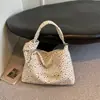 Bolso de hombro de gran capacidad, nueva colección otoño 2026, bolso tote para debajo del brazo, adecuado para el trabajo y los desplazamientos, con diseño de estampado de leopardo, bolso cruzado elegante y moderno