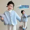 Abrigo de invierno para niña 2026 nuevo estilo otoño e invierno infantil moda coreana sudadera con forro polar para finales de otoño