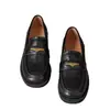 Mocassins confortáveis de sola grossa para mulheres, nova moda outono 2026 estilo britânico versátil sapatos sem cadarço com saltos grossos, sapatos pequenos de couro