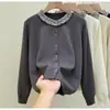 Cardigan de Tricô 2026 Outono/Inverno Estilo Suave Cor Off-White Damasco Gola com Babados Xadrez Manga Longa Emagrecedor Temperamento