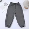 Calça de moletom grossa e quente com forro de fleece para meninas e crianças, calça casual para crianças de tamanho médio e grande, em estoque