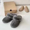 Temporada de Primeras Reuniones Pantuflas Esponjosas Estrelladas Forradas de Piel Calzado para el Hogar Pantuflas Calientes de Punta Cerrada para Mujer