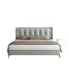 Cama tapizada de estilo minimalista italiano color crema con cabecero capitoné vertical, cama moderna simple de arte en piel para dormitorio principal, cama doble de lujo ligero