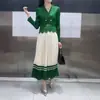 Vestido de Manga Larga, de Alta Gama y Elegante, Vestido Largo Clásico, Nuevo Estilo Otoño e Invierno 2025, Cuello de Solapa, Falda Plisada de Dos Piezas Falsas