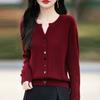 2025 Primavera y Otoño Nueva Moda Femenina Cárdigan Simple con Cuello en V Chaqueta Top de Suéter Exterior Versátil de Alta Gama