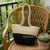 Bolso Tejido Francés Color-Blocking Primavera Verano para Mujer 2026 Nuevo Estilo Bolso de Hombro Tipo Cesta con Patrón Hueco Bolso Tote Ligero