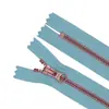 Ykk Suministro Directo de Fábrica Original No. 5 Dientes Puntiagudos de Resina Alto Brillo Rosa Imitación Cremallera Cerrada Accesorios para Zapatos Suministro al por Mayor
