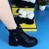 Botas de Nieve de Cuero Suave con Suela Gruesa para Mujer 2026 Nuevo Estilo Botines de Invierno Calientes con Borrego Acolchado Botas de Algodón Grueso Tacón Grueso Zapatos Calientes de Algodón