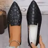 Sapatos Casuais Planos Respiráveis com Design Floral Vazado de Corte Baixo Slip-on 2026 Moda Versátil Leve para Venda Transfronteiriça