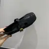 Sapatos Mary Jane Retrô Marrons Quadrados de Bico com Sola Reta e Macia para Mulheres 2026 Outono Novo Estilo Combinando com Saias Sapatos Individuais Sapatos Pequenos de Couro
