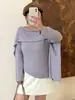Blusa de tricô com visual de duas peças, estilo francês, para mulheres plus size, Outono 2026, top elegante com decote ombro a ombro para mulheres plus size 25135