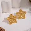 Brincos Yiyi Transfronteiriços de Aço Inoxidável com Textura Retrô de Flor, Banhados a Ouro 18K, Moda Europeia e Americana, Brincos Versáteis que Preservam a Cor para Mulheres