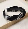 Otoño e Invierno Nuevo Diadema Simple de Terciopelo a Cuadros con Torcido Elegante Combinable Diadema para la Parte Superior Craneal Alta Accesorios para el Cabello Sombrerería para Mujer