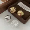 Pendientes Cuadrados de Metal con Superficie de Hielo Triturado 2025 Nuevo Estilo Caliente Pendientes Franceses de Gama Alta Lujo Accesible Pendientes de Diseño de Nicho