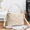 Bolsa de Mão Listrada Versátil com Apliques Brilhantes Bolsa de Ombro Versátil Moda Casual para o Dia a Dia Bolsa Transversal Bolsas Transfronteiriças