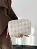 2026 Novo Estilo Simples Casual Elegante Bolsa de Armazenamento Personalizada para Mulheres, Bolsa de Higiene Pessoal Popular para Viagem, Bolsa de Maquiagem Portátil