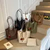 Bolso de Tejido de Alta Gama para Mujer 2025 Nuevo Otoño Tendencia Retro Bolso Tote Gran Capacidad Bolso para Viajar