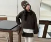 Conjunto Dulce Estilo Coreano para Niñas 2026 Otoño Nuevo Elegante Ropa Interior para Niños Mediana a Grande Ropa de Otoño Top de Lana Falda Corta Moderno
