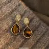 Brincos vintage Maillard de outono e inverno para mulheres, novo modelo popular de 2026, design de nicho, brincos com toque elegante e de alta qualidade