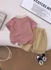 Traje de Verano de Manga Corta para Niños 2026 Nuevo Elegante Ropa de Verano para Bebés y Niños Conjunto de Dos Piezas Atuendo de Niño Pequeño de Moda
