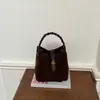 Bolso bandolera cuadrado pequeño de gamuza retro moderno 2026 nuevo de otoño para mujer, de gran capacidad, para uso diario