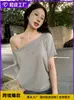 2026 Novo Estilo de Garota Popular de Comércio Exterior Transfronteiriço Verão Novo Casual Irregular Cor Sólida Solta Uma Ombro Manga Curta Camiseta