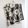 Cachecol popular de camélia imitação de caxemira para mulheres, aquecedor de pescoço espesso e quente versátil de inverno, adequado para uso como xale de ar condicionado