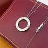 Colar Único Grande Placa de Ouro Rosa 18K Corrente para Clavícula com Pingente de Parafuso e Diamante Colar da Moda Fabricante