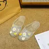 Acessórios populares de sapato de gelatina japoneses e coreanos, decorações de sapato de cristal transparente, pingentes de flor DIY da moda e fivelas de sapato para mulheres