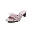 Sandalias Versátiles Estilo Dulce con Lazo de 5 cm 2026 Nuevas de Verano Punta Redonda Tacón Grueso Slip-On Pantuflas de Tacón Alto