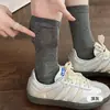 Calcetines Blancos Finos Calados Transpirables para Mujer de Primavera y Verano, Calcetines Lisos Sin Costuras para Combinar con Zapatos Pequeños de Cuero, Calcetines de Algodón, Calcetines Flojos para Mujer