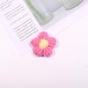 Flor de ganchillo de venta caliente, accesorios de flor, decoración de ropa, DIY, color lindo, algodón de leche, flor de pompón de cinco pétalos de 4 cm, flor tejida a mano