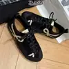 Versão em couro de boi escalada em rocha cor de bloco retrô sapatos de treino alemães femininos 2026 outono novo sapatos esportivos casuais sapatos Forrest Gump