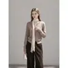Elegante y favorecedor, este suéter de punto para mujer de manga corta y cuello redondo es una chaqueta suéter adelgazante para la temporada de otoño 2026, estilo 25729