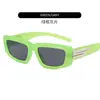 Gafas de Sol de Nuevo Estilo para Mujeres con Rostros Redondos, Efecto Adelgazante, Estilo Europeo y Americano Negro, Gafas de Sol de Moda con un Toque de Alta Gama