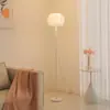 Lámpara de Pie de Plumas de Moda Estilo Nórdico Ins Luz de Dormitorio Lujo Ligero Lámpara de Ambiente para Transmisión en Vivo de Princesa Lámpara de Pie