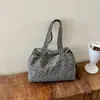 Shuai Mi Jia 2026 Modelo Nuevo Fresca y Dulce Bolsa para Axila, Bolso de Hombro de Gran Capacidad con Lunares de Moda, Bolso Tote Estilo Coreano