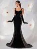 Vestido de Noite Sereia de Veludo Preto com Renda Alça Fina Estruturado Emagrecedor Banquete Reunião Anual Apresentador Saia Longa com Cauda