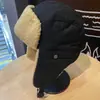 Gorras de Piloto para Hombres y Mujeres, Engrosadas para Otoño e Invierno, Cálidas, Cortavientos, a Prueba de Frío, con Protección para los Oídos, Adecuadas para Ciclismo, con Gafas, Gorras de Algodón Lei Feng, Transfronterizas