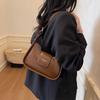 2025 Nueva Moda Bolso de Hombro para Mujer Sentido Avanzado Más Fácil de Combinar Casual Bolso de Axila Estilo Extranjero Temperamento Casual Bolso de Mujer Venta al por Mayor
