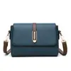 Bolso cuadrado pequeño para mujer, nueva moda 2024, de piel suave, bandolera de hombro para mujer, color liso, textura de alta gama, bolso para madres de mediana edad.
