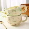 Taza de Cerámica Pintada a Mano Estilo Ins de Año Nuevo del Caballo con Lindo Diseño Floral Crema, Alto Valor Estético, Taza Creativa para Uso Doméstico