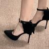 Sapatos de Salto Alto com Plataforma Impermeáveis para Mulheres 2025 Novo Estilo com Saltos Finos, Laço, Camurça Preta, Bico Fino, Elegantes e Confortáveis para o Verão