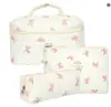 Bolsa Cosmética Portátil Grande Capacidade Floral Pequeno Armazenamento Algodão Acolchoado Portátil Flores Fofas Ins Viagem Estudantes
